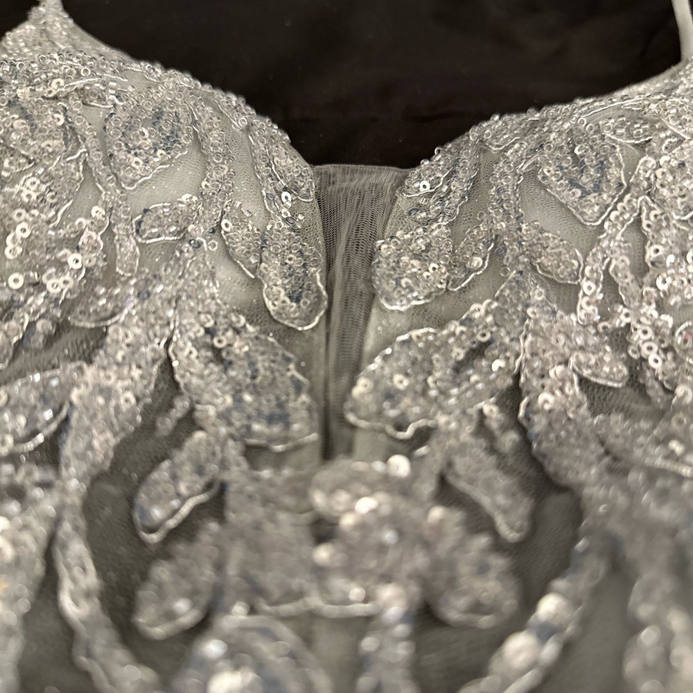 Silver dress sparkly brand new worn once size 4.